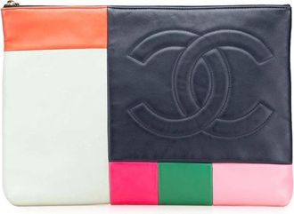 Chanel Pre-owned Clutches, female, Multicolor, Size: ONE SIZE Pre-owned Leather Clutch Bag with Top Zip Closure and Interior Compartment