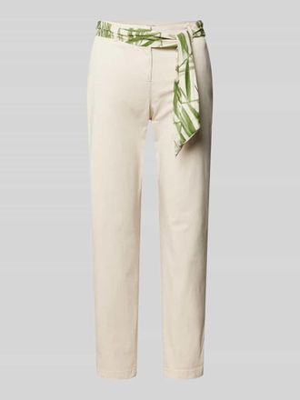 Christian Berg Slim Fit Chino mit Bindeg&uuml;rtel in Ecru, Gr&ouml;&szlig;e 42