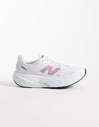 New Balance Fuelcell Rebel v5 - Sneakers da corsa da donna bianche, azzurre e rosa-Bianco
