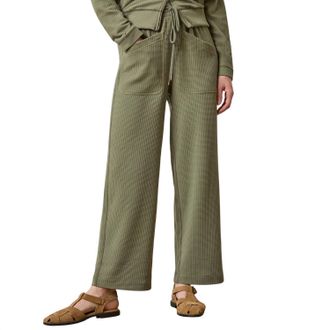 Lilla P Patch Pocket Straight Leg Pant In Matcha