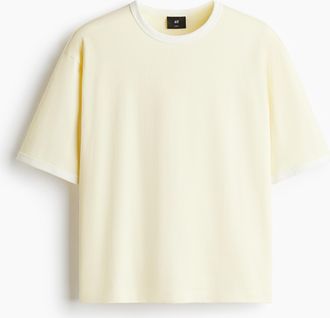 H&M Kastiges T-Shirt in Loose Fit - Yellow