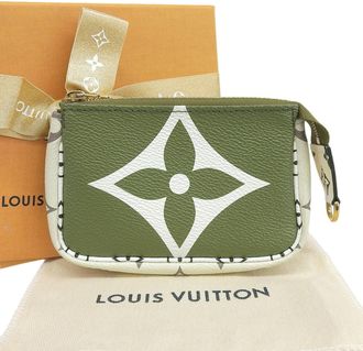 Louis Vuitton Beige Khaki Monogram Monogram Pouch (Pre-Owned)