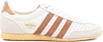 adidas Originals Questo &egrave; un elenco di prodotti fabbricati con il nome o con il nome di