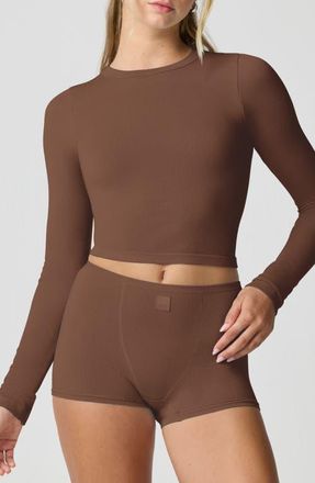 Florence By Mills Softie Seamless Long Sleeve Crop T-Shirt in Chestnut at Nordstrom, Size Xx-Small