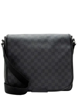 Louis Vuitton Damier Graphite Daniel Mm Messenger (Authentic Pre-Loved)
