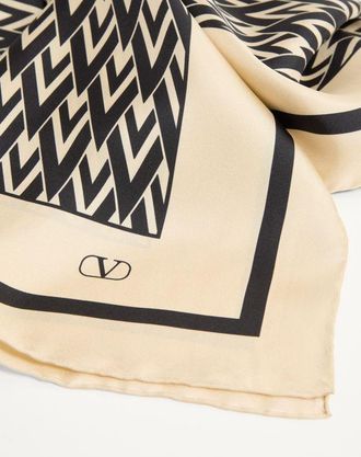 Valentino Garavani Foulard Toute La V In Seta Donna CREMA/NERO UNI