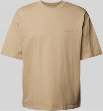 Review Oversized T-Shirt mit Label-Print in Taupe, Gr&ouml;&szlig;e L