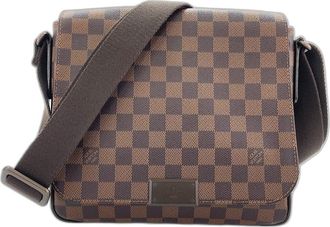 Louis Vuitton Brown Shoulder Bag (Pre-Owned)