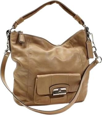 Coach Pre-owned Shoulder Bags, female, Beige, Size: ONE SIZE Pre-owned Leather Shoulder Bag