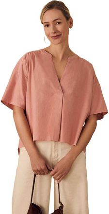 Celtic & Co. Short Sleeve V-Neck Dipped Hem Blouse in Desert Rose at Nordstrom, Size 10