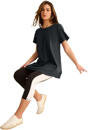 Roaman's Plus Size Soft Sculpt Colorblock Pull On Capri Leggings in Black White Combo at Nordstrom, Size Medium