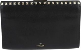 Valentino Pre-owned Clutches, female, Black, Size: ONE SIZE Pre-owned Rockstud Pouch