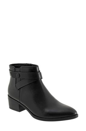 Softwalk Lira Ankle Boot in Black at Nordstrom, Size 10.5