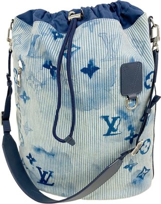 Louis Vuitton Blue Shoulder Bag (Pre-Owned)