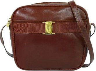 Ferragamo Pre-owned Cross Body Bags, female, Brown, Size: ONE SIZE Pre-owned Vara Bow Camera Shoulder Bag