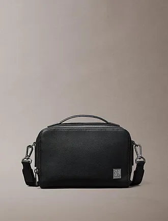 Calvin Klein Saffiano crossover cameratas met embleemlogo