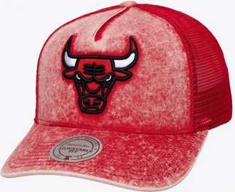 Mitchell & Ness Mens Mitchell & Ness Red Chicago Bulls Gameday Snow Wash Adjustable Trucker Hat at Nordstrom, Size 10-13
