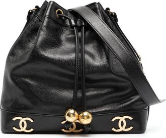 Chanel 1992 Triple CC bucket bag - women - Caviar Leather - One Size - Black
