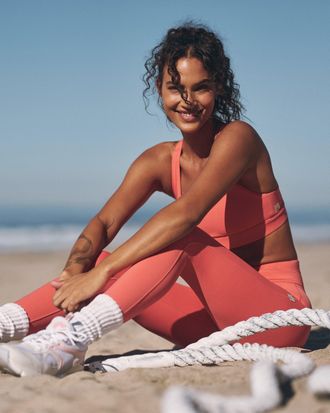 Vuori Clothing Daily Form Legging | Bright Coral | XS, Size Extra Small