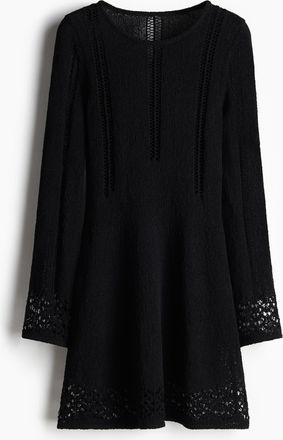 H&M Minikleid in Ajourstrick - Schwarz
