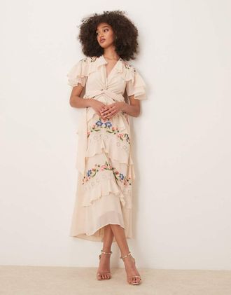 Hope & Ivy Vestito midi color crema ricamato con scollo a V e gonna a balze-Bianco