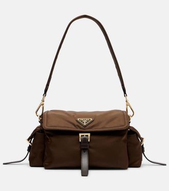 Prada Borsa Prada Explore Medium in Re-Nylon
