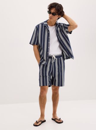 Le 31 Mens Striped knit short Inseam: 7