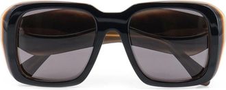 Loewe Signature Zonnebril - Dames - Zonnebrillen - Zwart - ONE Size - Accessoires