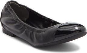 Stuart Weitzman Gabby Foldable Ballet Flat in Black at Nordstrom Rack, Size 5.5