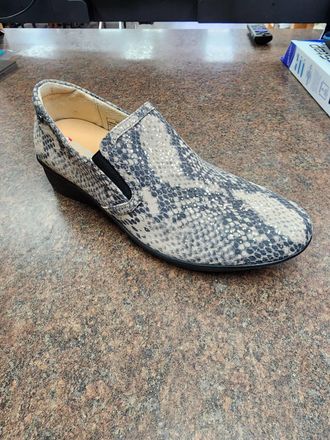 Revere Comfort Shoes Womens Jordan Shoes - Medium In Taupe Snake