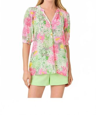 Lilly Pulitzer Elsa Short Sleeve Silk Top In Resort White Mum Patch