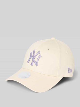 New Era New Era Base Cap mit Motiv-Stitching in Offwhite, Gr&ouml;&szlig;e 1
