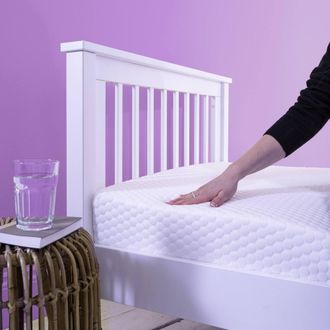 N&ouml;a & Nani Otta Single Mattress Hypoallergenic High Density Foam in White