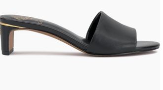 Vince Camuto Womens Linanna Sandal In Black