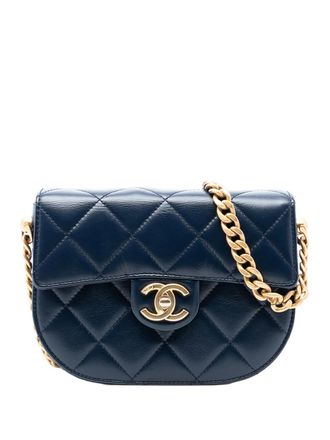 Chanel 2021-2025 CC Round Moon Messenger Flap gewatteerde glanzende kalfsleren mini-tas - Blauw