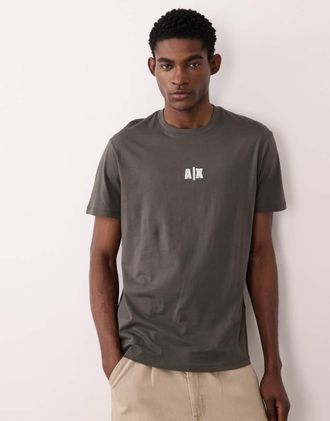 A|X Armani Exchange T-shirt kaki con logo sul petto-Verde