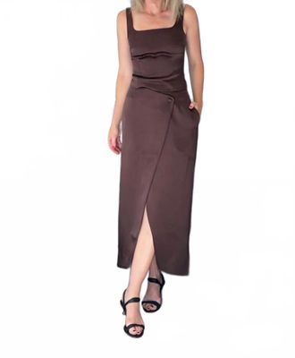 Remain Fitted Square Neck Top In Chicory Coffee
