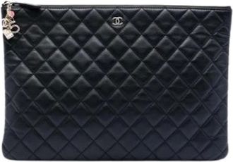 Chanel Pre-owned Clutches, female, Black, Size: ONE SIZE Pre-owned Quilted Lambskin Clutch