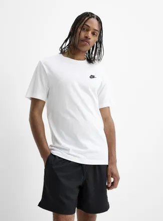 Nike Mens Small logo Sportswear Club T-shirt