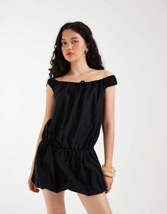 Asos Vestito corto nero con dettaglio allacciato