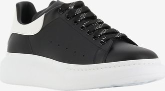 Alexander McQueen Niedrige Schn&uuml;rsneakers aus Glattleder Oversize