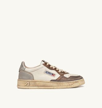 Autry MEDALIST LOW SNEAKERS SUPER VINTAGE IN WHITE CHOCOLATE AND SILVER LEATHER