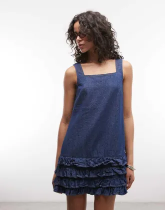 Reclaimed Vintage Vestito corto in denim blu medio con spalline sottili e volant