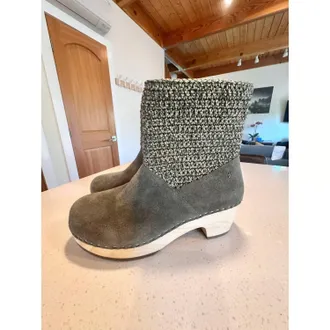 The Sak Womens Paloma Clog Boot In Moss Suede