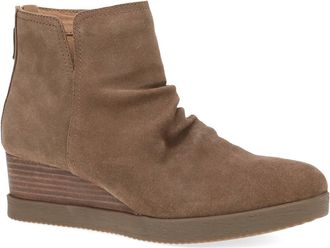 Dansko Womens Stephanie Leather Stacked Boots In Morel Suede