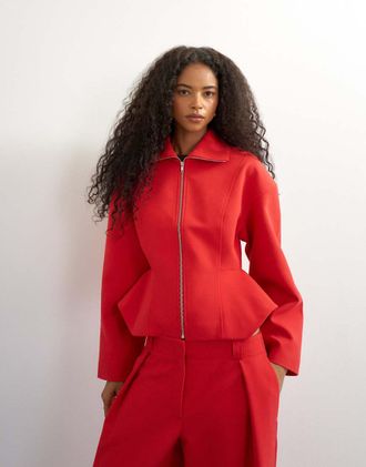 Topshop top sartoriale con zip e peplo rosso