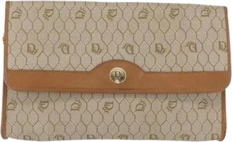 Dior Pre-owned Clutches, female, Beige, Size: ONE SIZE Pre-owned Vintage honeycomb chain