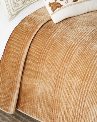 Callisto Home Elsa Channel Quilt, Queen