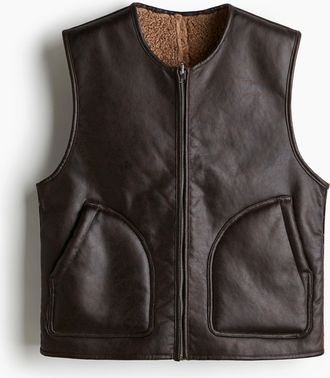 H&M Wendbares Gilet aus Teddyfleece in Regular Fit - Brown