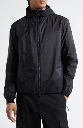 Moncler Galveston Water Repellent Hooded Jacket in Black at Nordstrom, Size 6